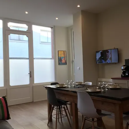Arcachon, Quartier Historique, Maison De A 2 Pas De La